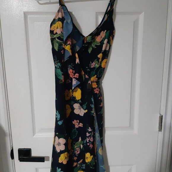 Bershka - Picture 1 of 3